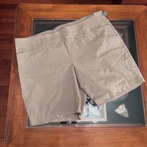 NWT Terra & Sky Bermuda Tan Pants Tummy Control Plus Size Stetch 3X 24W-26W NEW